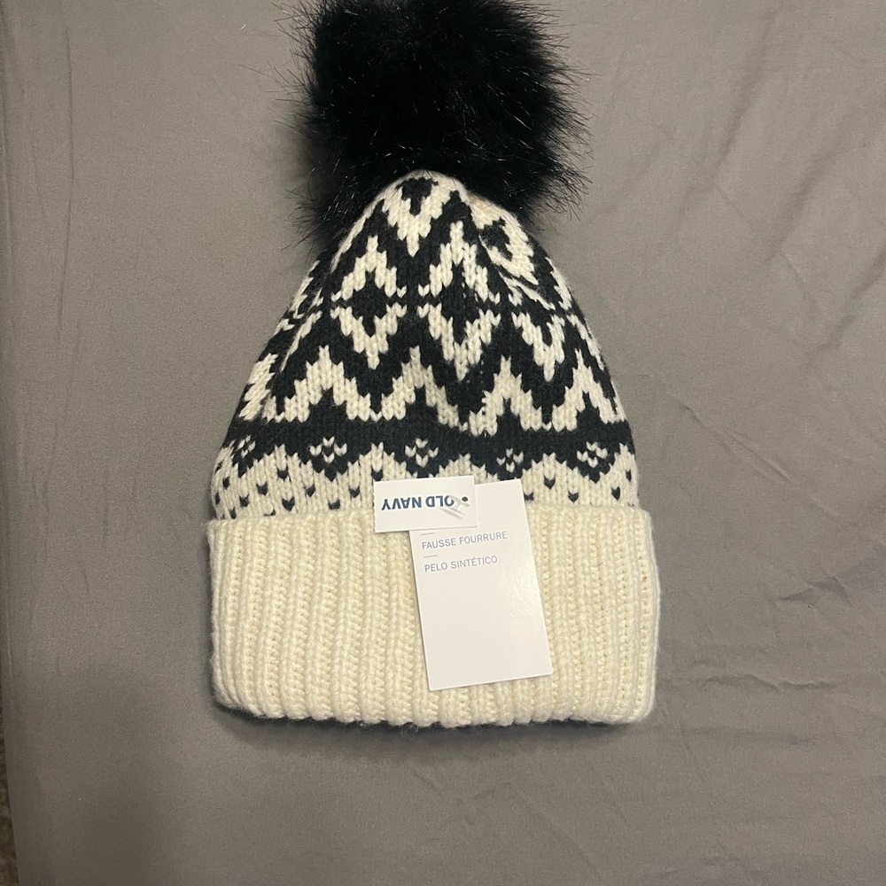 Old Navy Black and White Fair Isle Knit Hat